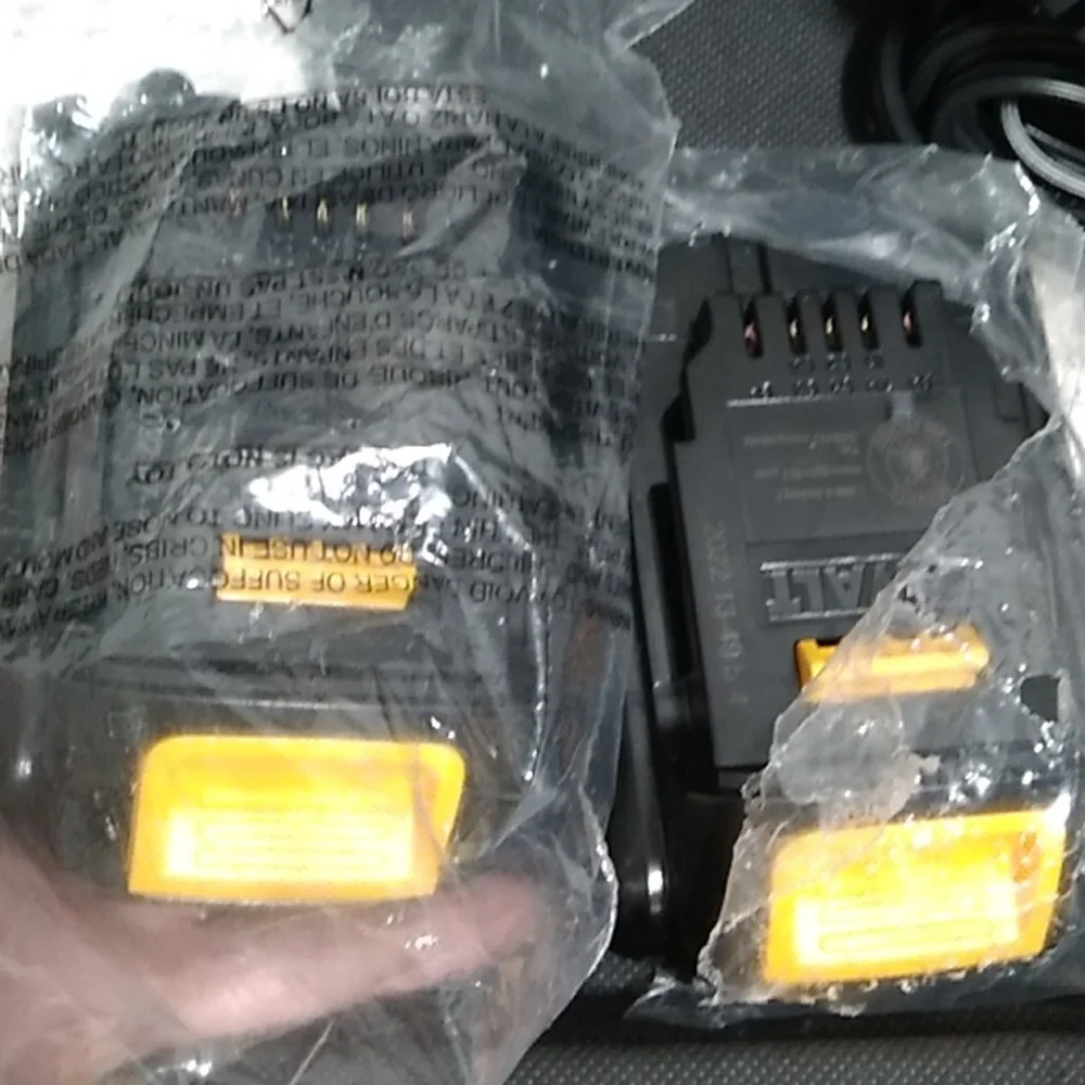 Dewalt 20V Combo Drill Sawzall 2 Batteries 1 Charger Only Sawzall Used - Picture 6 of 16